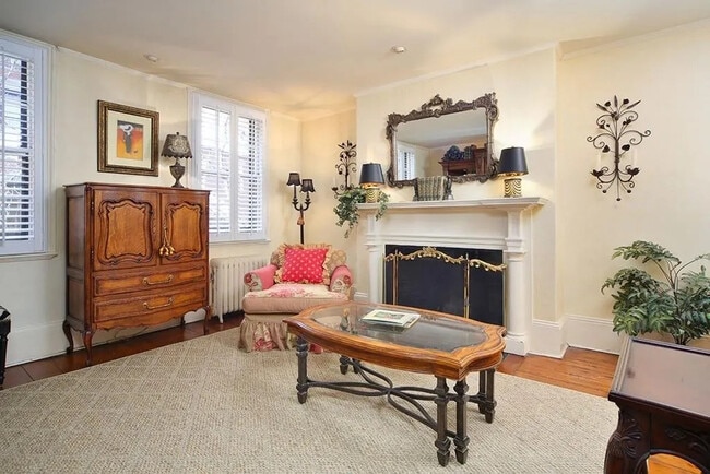 Building Photo - 22 Garden St