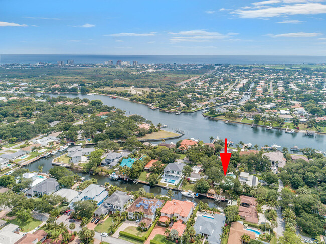 Building Photo - 12831 Shore Dr
