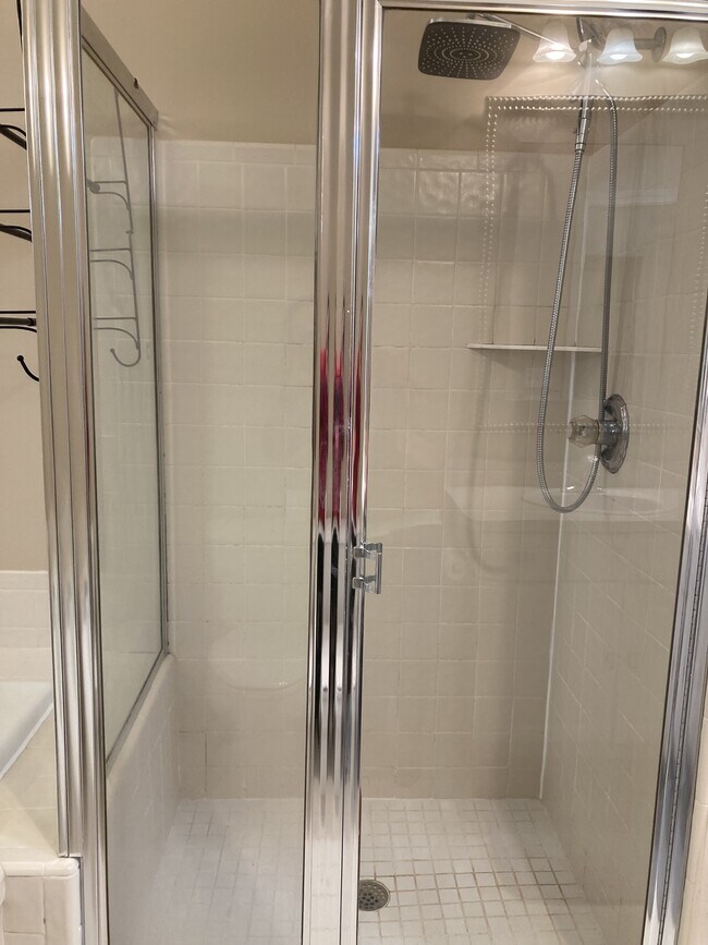 Building Photo - 41645 Copper Creek Dr