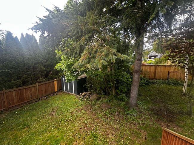 Building Photo - Beautiful 4-Bedroom 3-Bath Home in Marysvi...