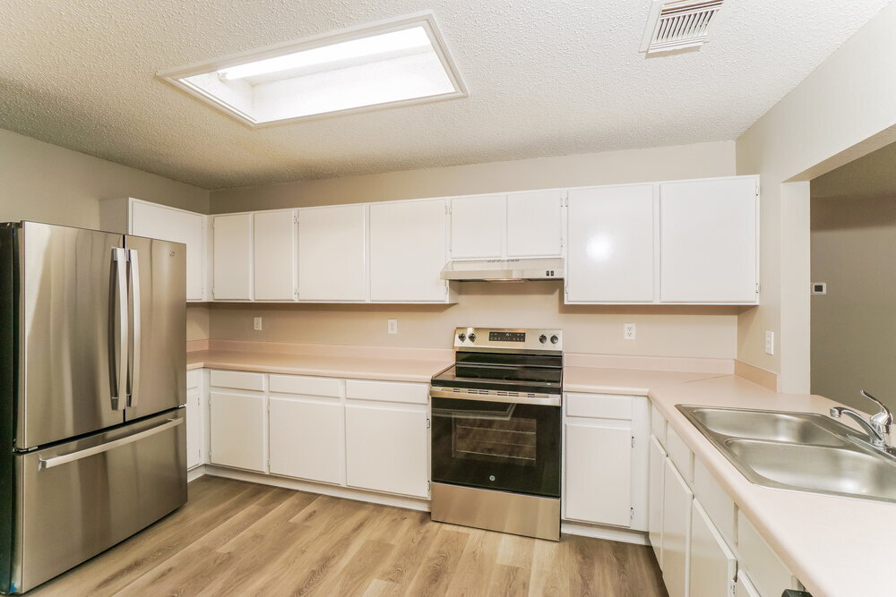 Building Photo - 8339 Morning Grove