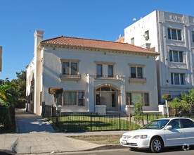 Building Photo - 1221--1223 S Norton Ave