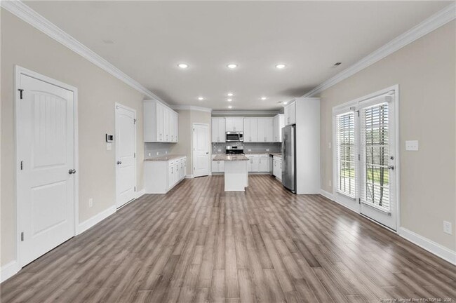 Building Photo - 5344 Debut Ave