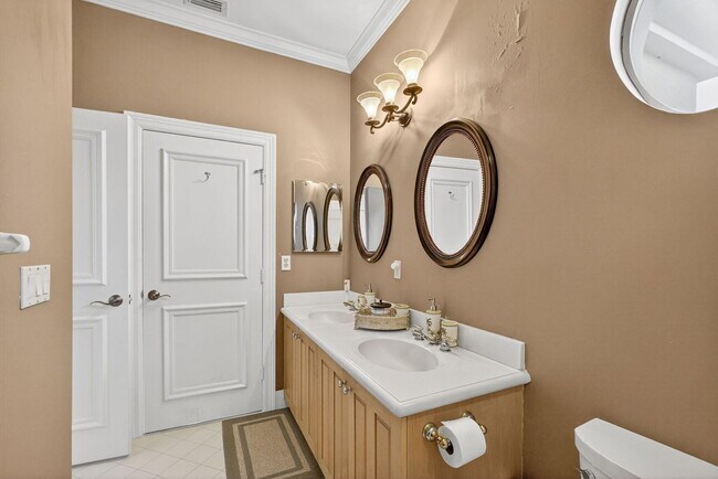 Building Photo - 8381 Egret Lakes Ln