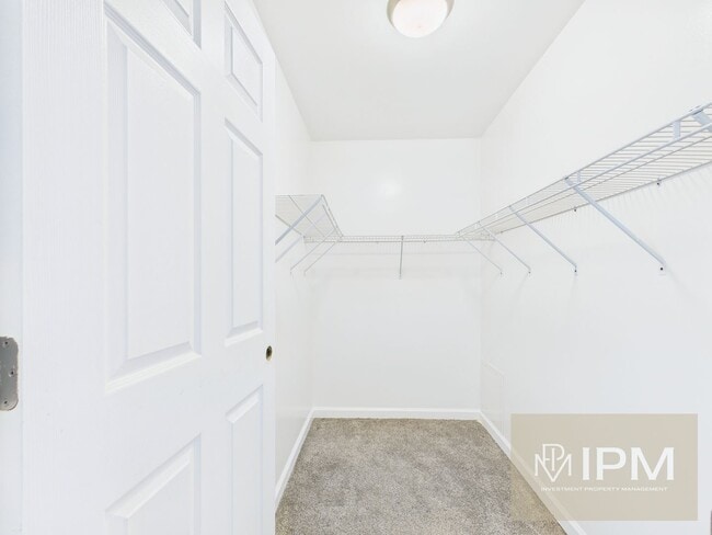 Building Photo - 1/2 OFF First Months Rent! Spacious 3 Bedr...