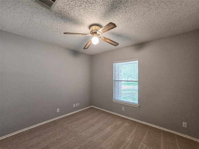 Building Photo - 1318 Chalk Ln
