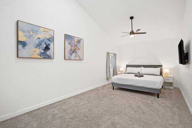 Building Photo - 3101 N 40th Dr