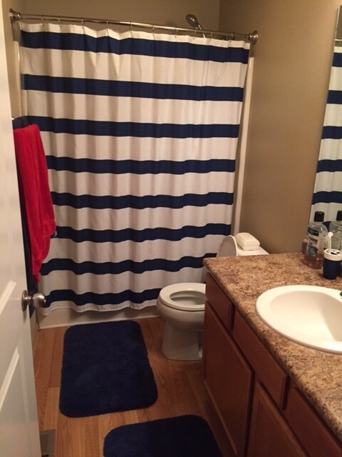 Bathroom - 383 NE Sandalwood