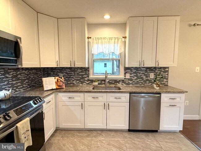 Building Photo - 4959 Linsey Ct