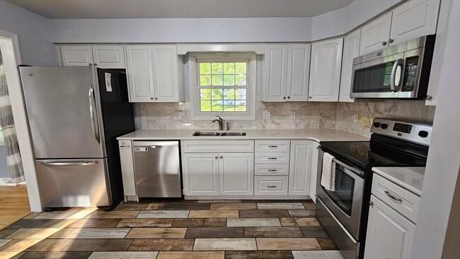 Building Photo - 6115 Christman Dr