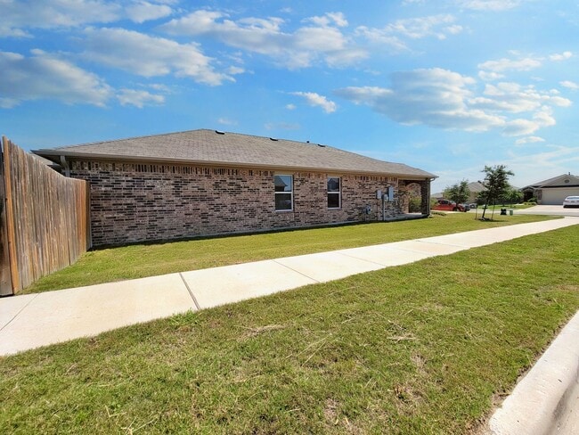 Building Photo - 1308 Fairhaven Gtwy