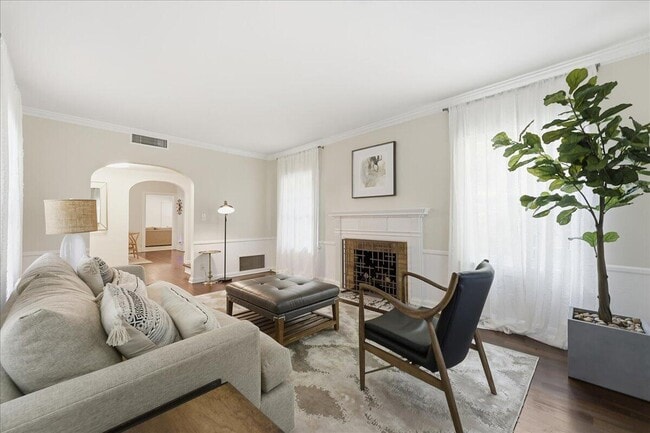 Building Photo - 459 NE 15th Ave