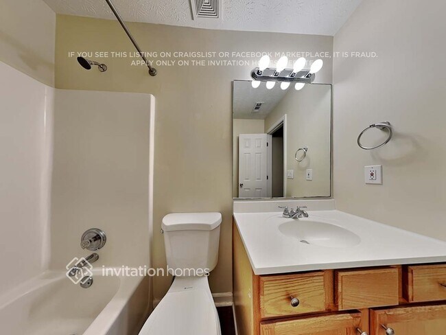 Building Photo - 740 Avening Ct