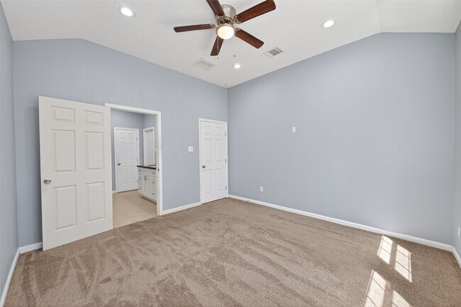 Building Photo - 25106 Morgan Cemetery Rd