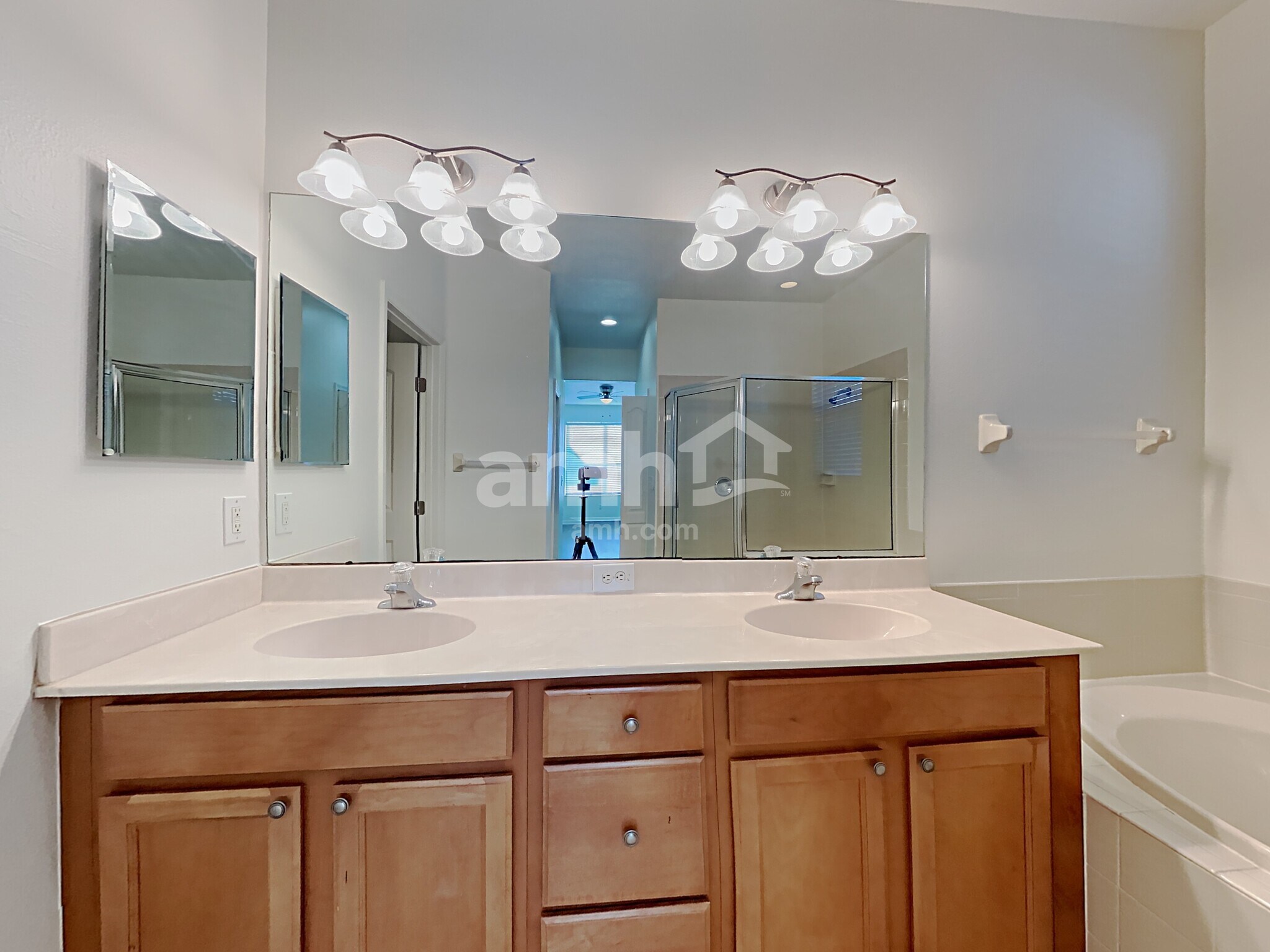 Building Photo - 5126 Clover Mist Dr