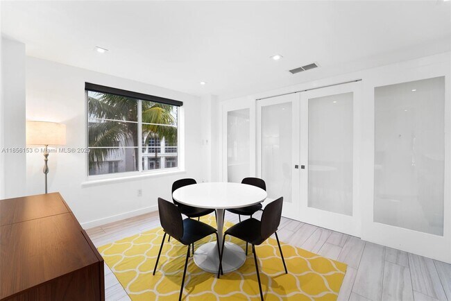 Building Photo - 1460 Ocean Dr