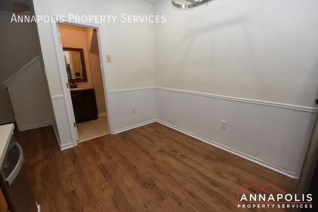 Building Photo - 8725 Spring Brook Way