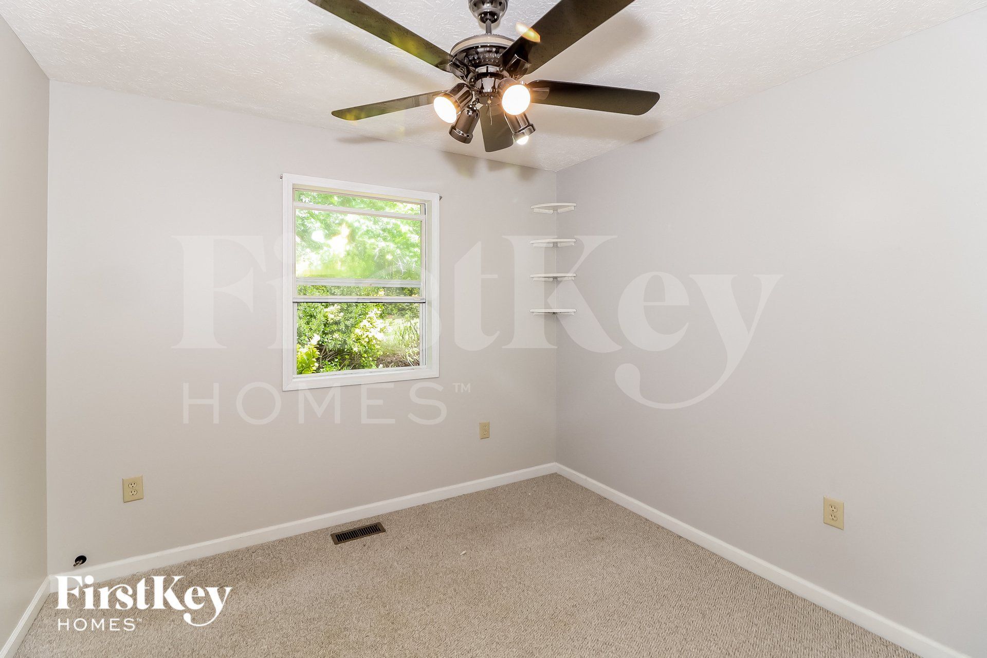 Building Photo - 115 River Trace Dr