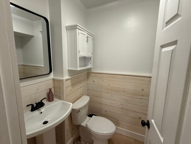 Building Photo - Beautiful 1bd/1ba in Bartlett, NH!