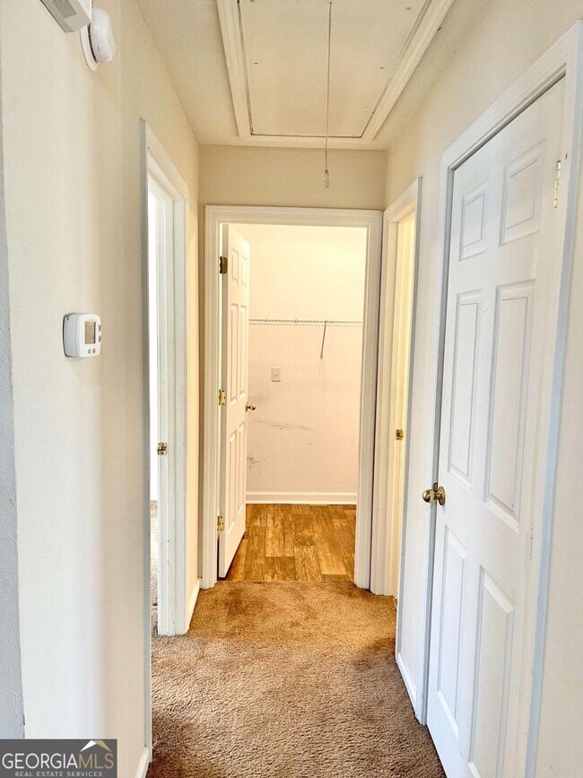 Building Photo - 409 Lawnwood Ct