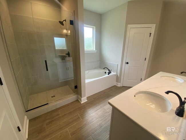 Building Photo - 30815 Bauer Ave