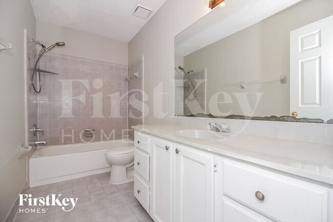 Building Photo - 4379 Richwood Pl
