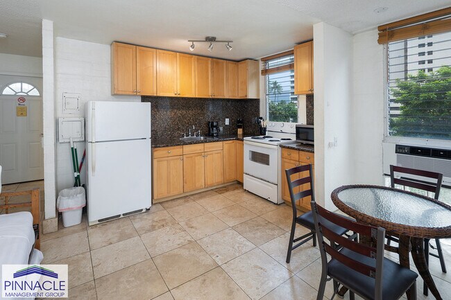 Building Photo - 240 Lili?uokalani Ave