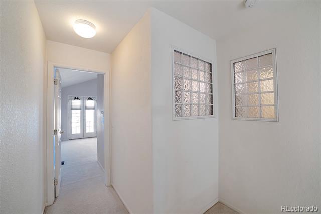 Building Photo - 9816 E Carolina Pl