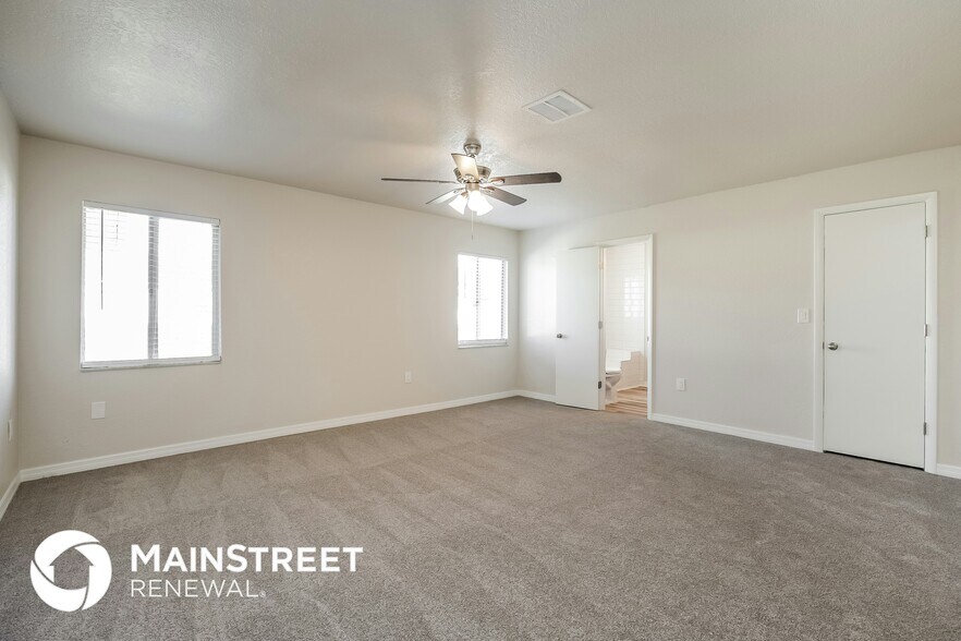 Building Photo - 1318 Arrow St