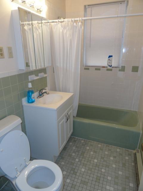 Building Photo - 402A Highland Ave