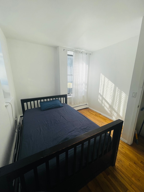 Building Photo - 1264 Sheridan Ave