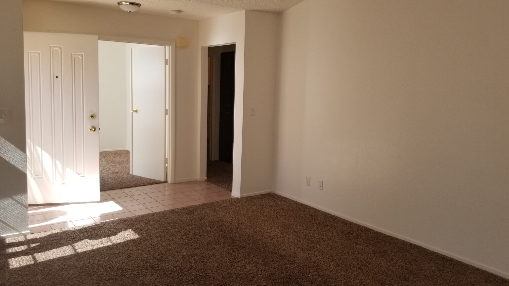 Building Photo - 2282 Ray Kanel Dr