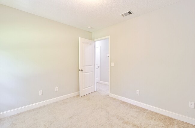 Building Photo - 172 Maggie Ln