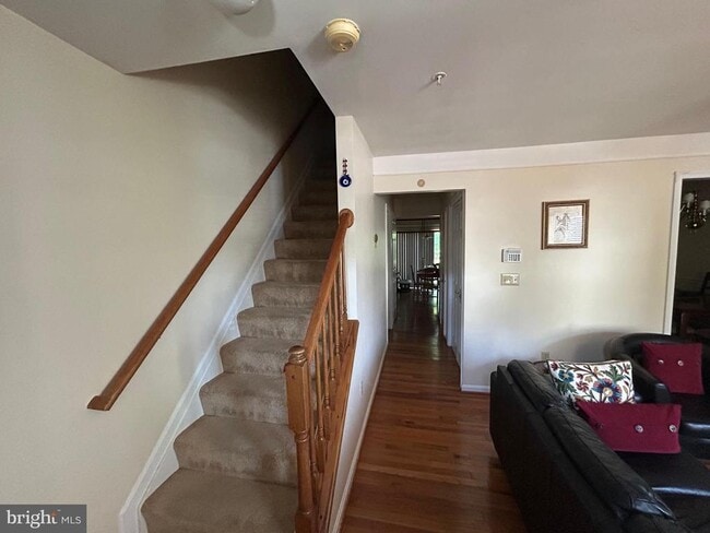 Building Photo - 158 Langdon Farm Cir