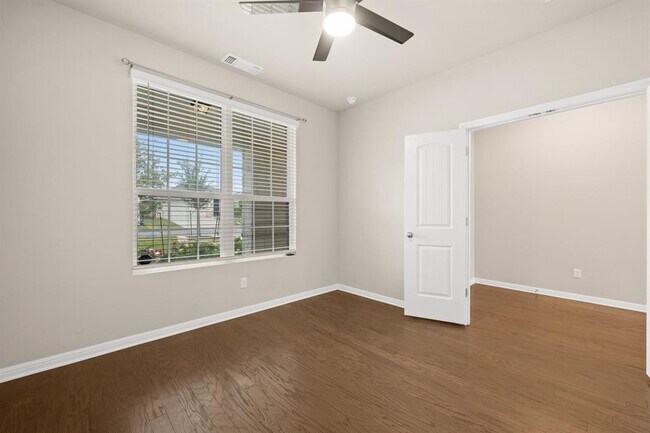 Building Photo - 17708 Zinfandel Dr