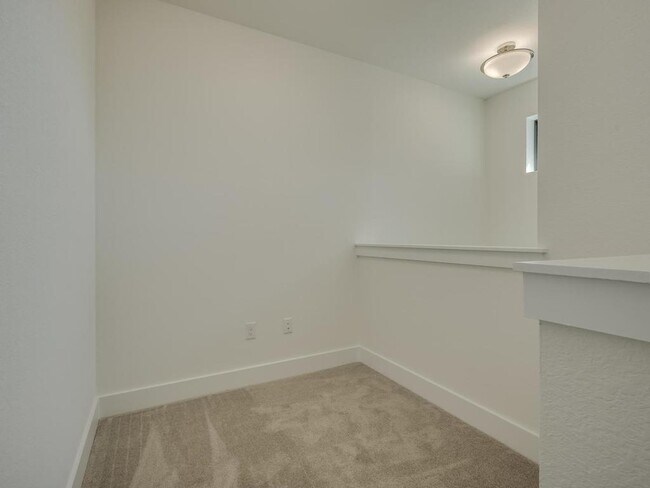Building Photo - 12327 Maypole Bend