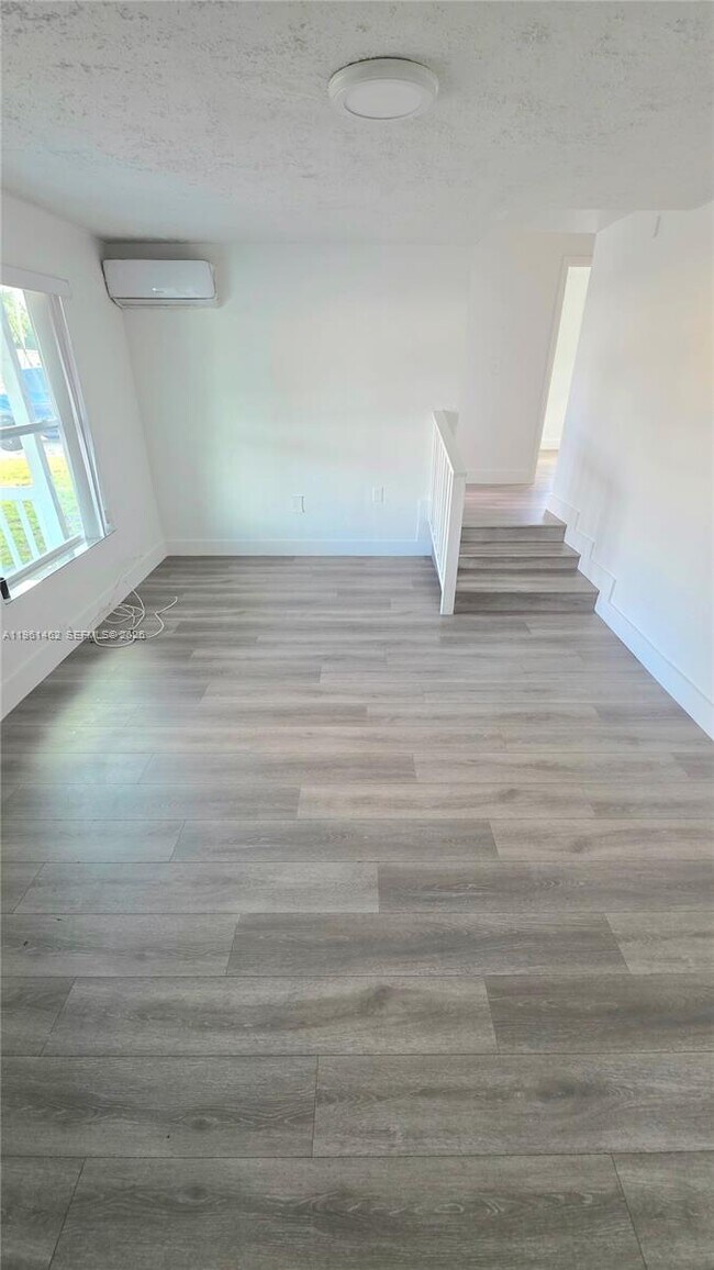 Building Photo - 6616 Raleigh St