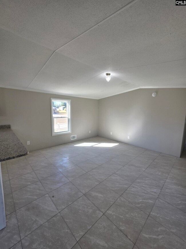 Building Photo - 714 Windy Rd