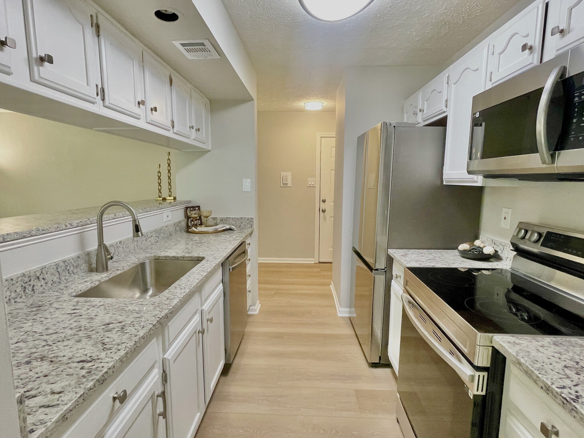 Building Photo - 13108 Briarcliff Ter