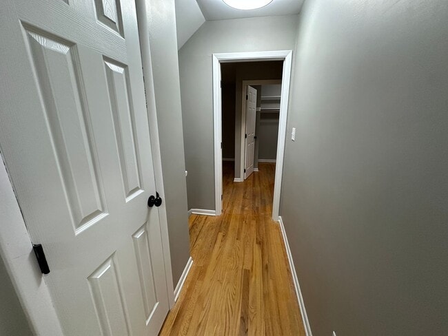 Building Photo - Stunning Single Family Home in “The Knolls”