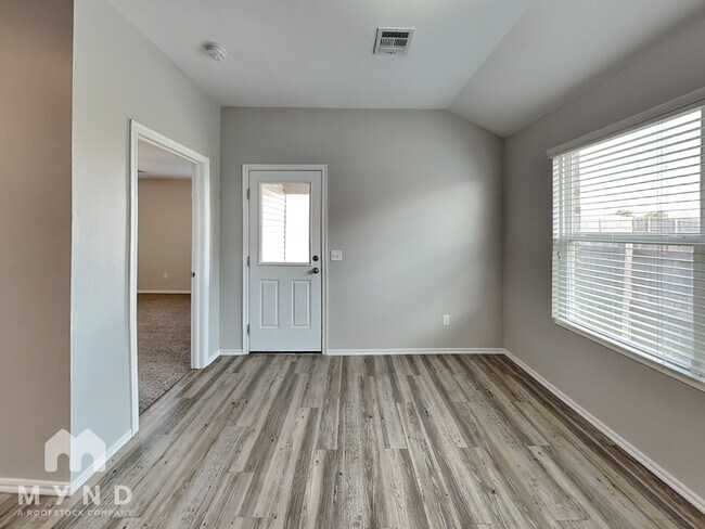 Building Photo - 10001 Sussex Pl