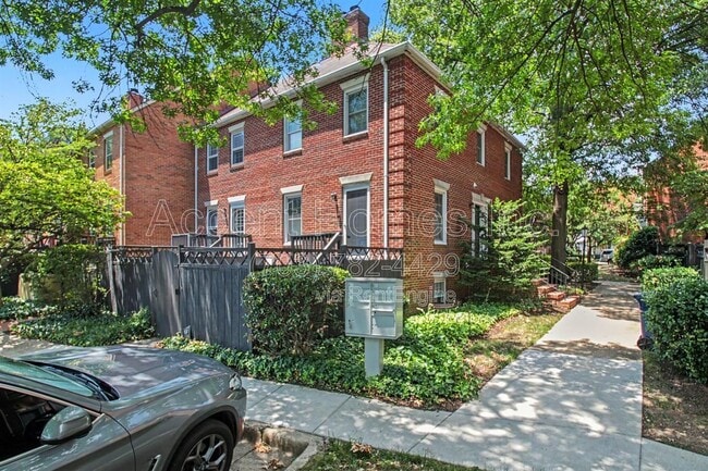 Building Photo - 449 Old Town Ct