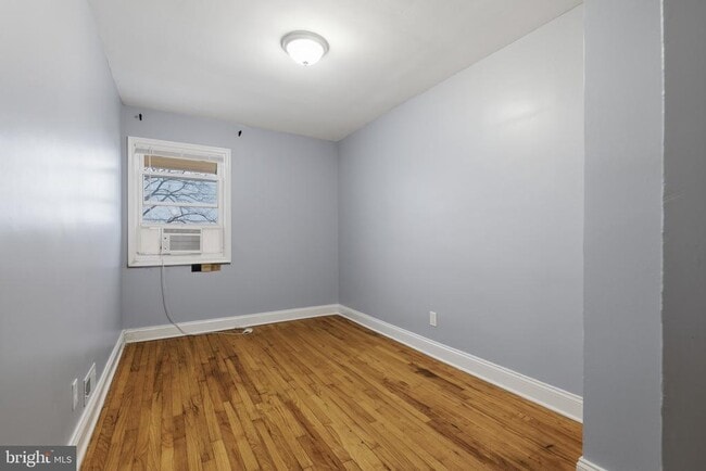 Building Photo - 811 Mildred Ave