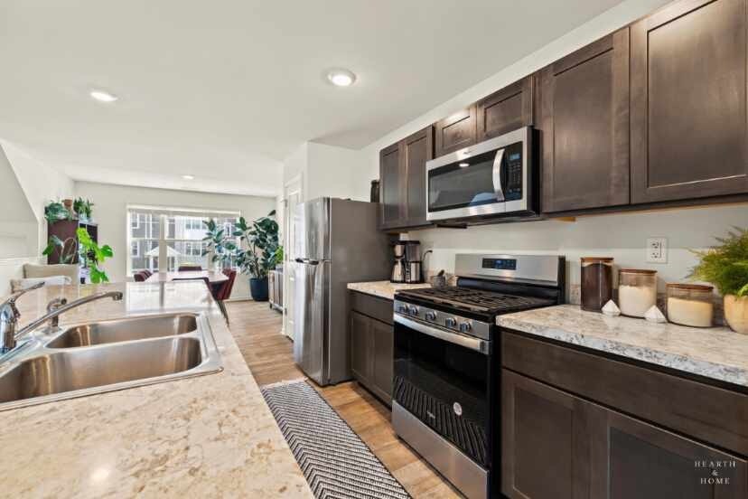 Kitchen Furnished View 1 - 6550 Linden Trl