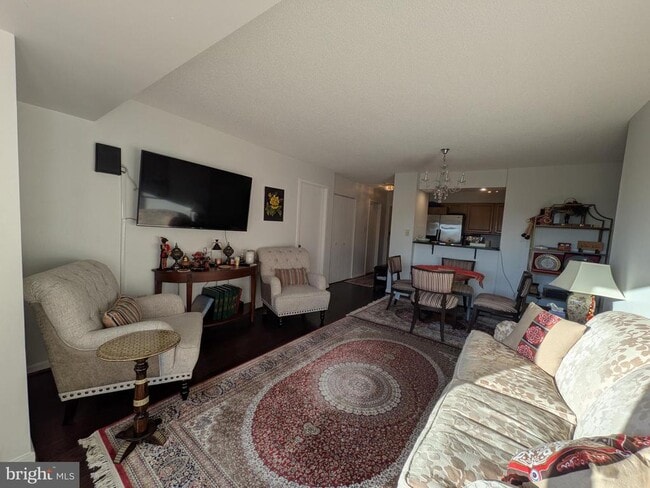 Building Photo - 2111 Wisconsin Ave NW