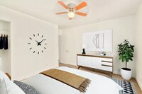 Building Photo - 1 Bed | 1 Bath -  Great Coronado District/...