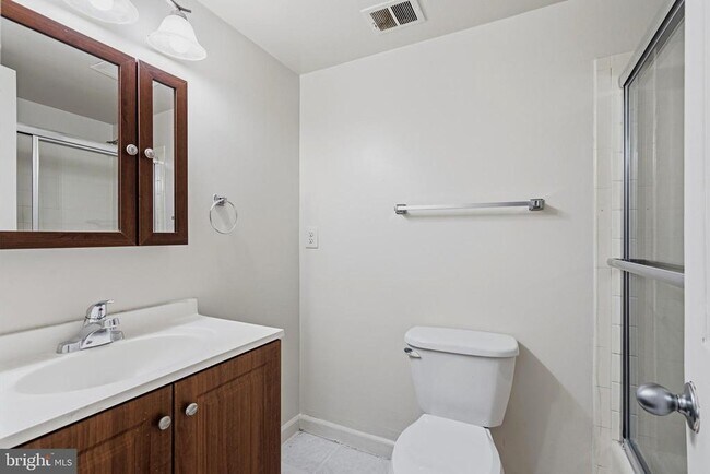Building Photo - 8604 Village Way