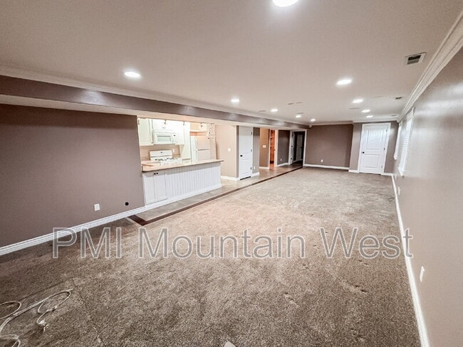 Building Photo - 2241 W 2475 N