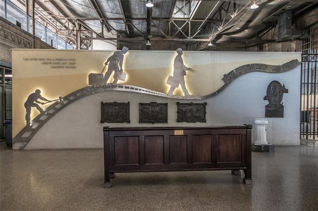 Building Photo - 201 W Lancaster Ave