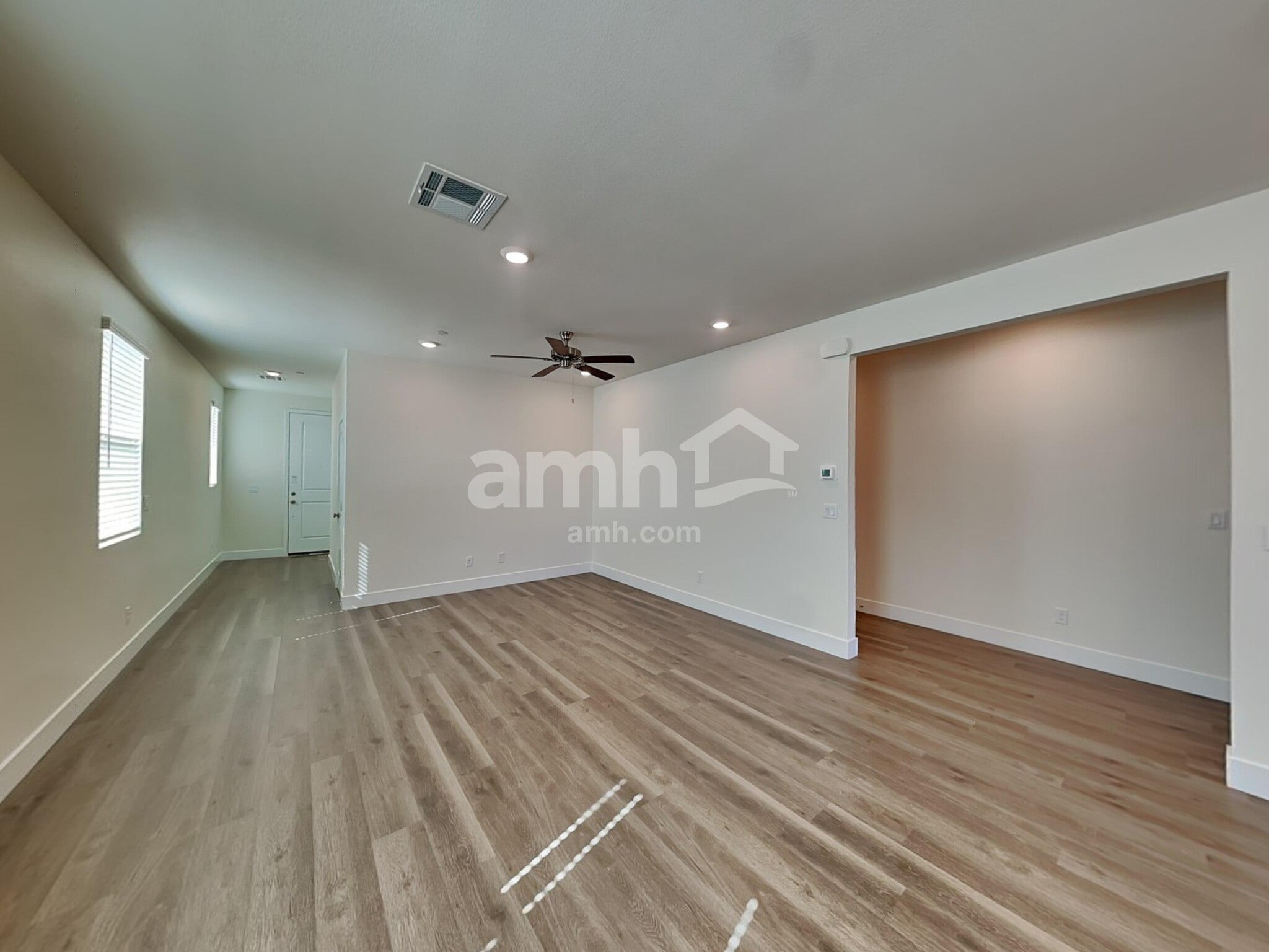 Building Photo - 810 English Primrose St
